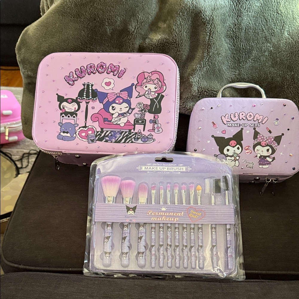Kuromi Makeup Set with Brushes